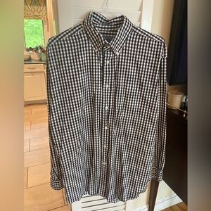 Orvis Men’s XL Navy and white gingham dress shirt